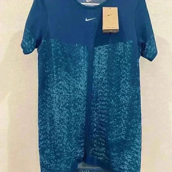 NWT Womens Nike Dri-FIT ADV Short-Sleeve Aura Blue White Open-back Size L - Picture 3 of 9